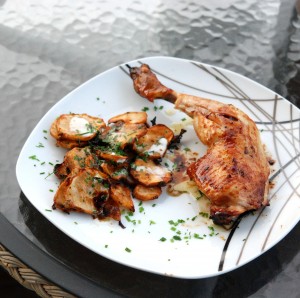 wild garlic chicken with topinambur chips