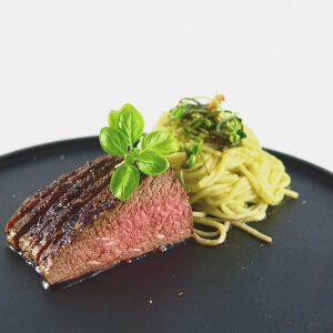 Picture of the roastbeef with asparaguspasta