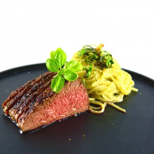 Picture of the roastbeef with asparaguspasta